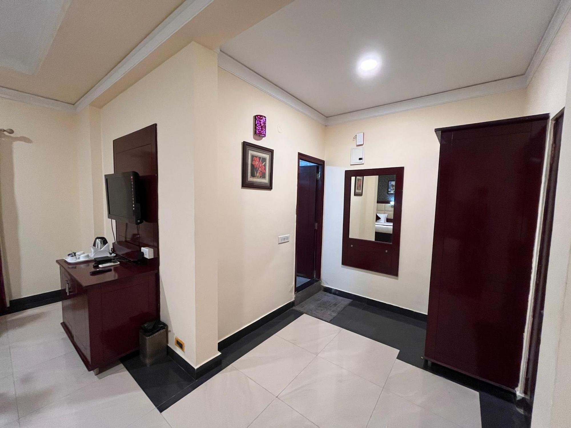 Ananya Comfortss Hospet Esterno foto